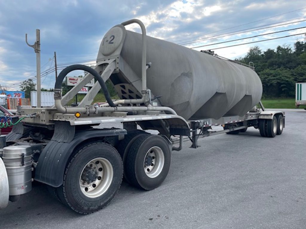 2009 TRAIL KING BULK TANK - Excel Trailers