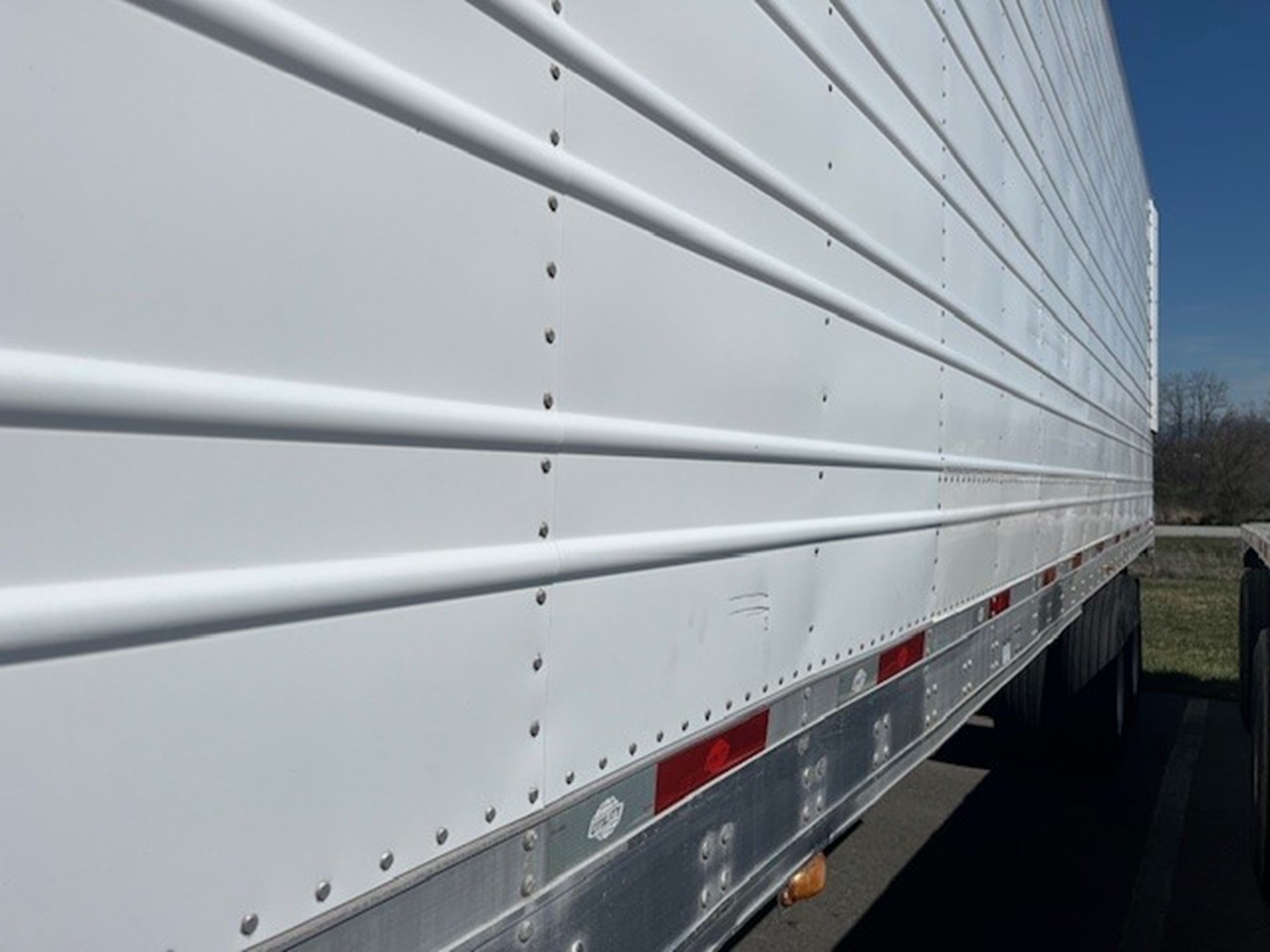 2017 UTILITY TRAILER 53' reefer - image 2 of 6