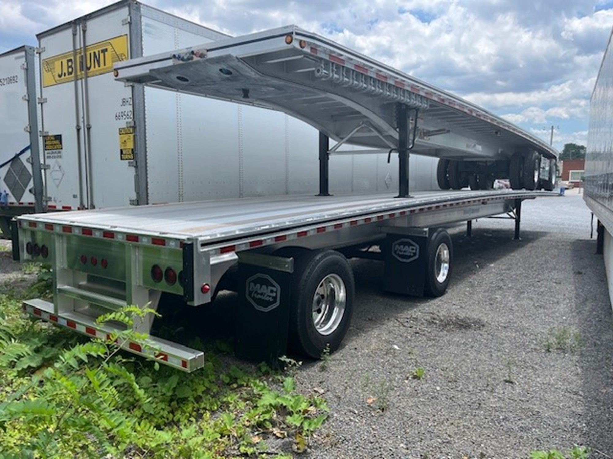 2025 MAC 53' FLATBED - Excel Trailers