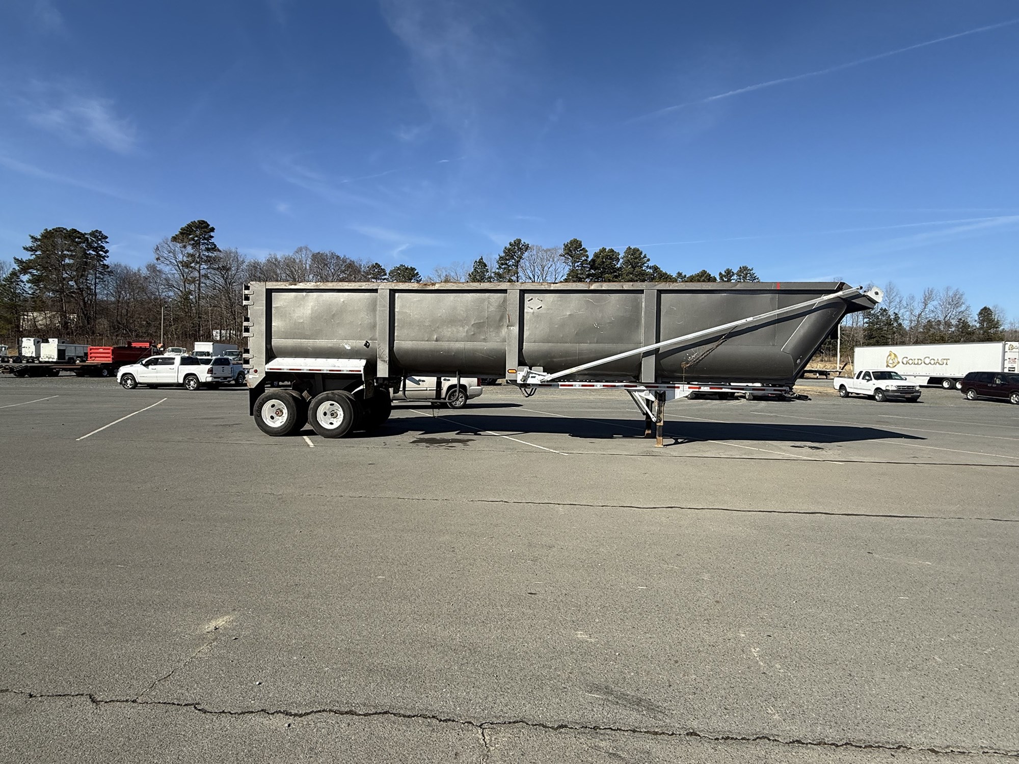 2016 MAC TRAILER MFG 40' DUMP - image 3 of 6