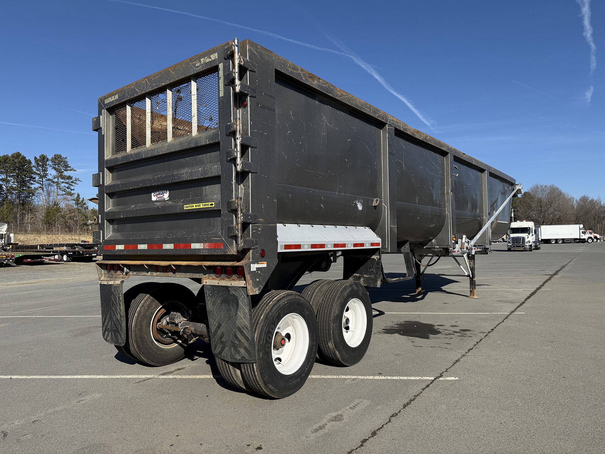 2016 MAC TRAILER MFG 40' DUMP - image 4 of 6